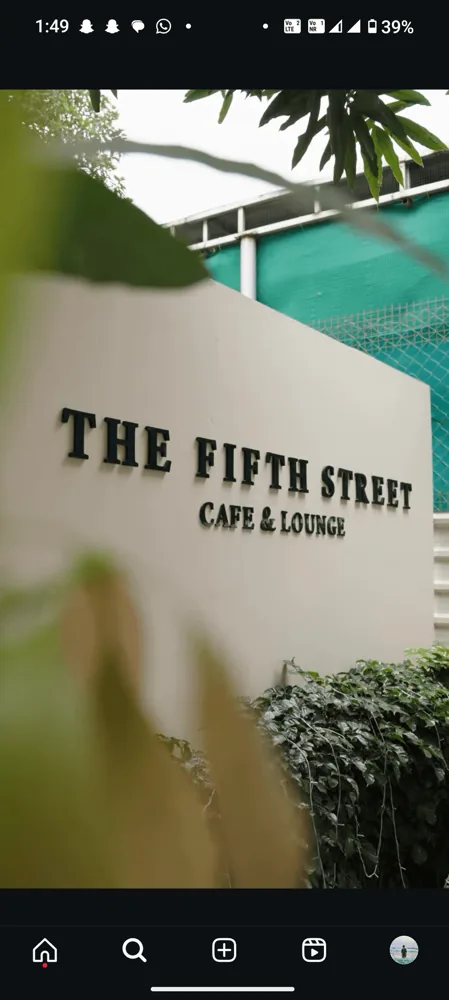 The Fifth Street cafe and lounge sign